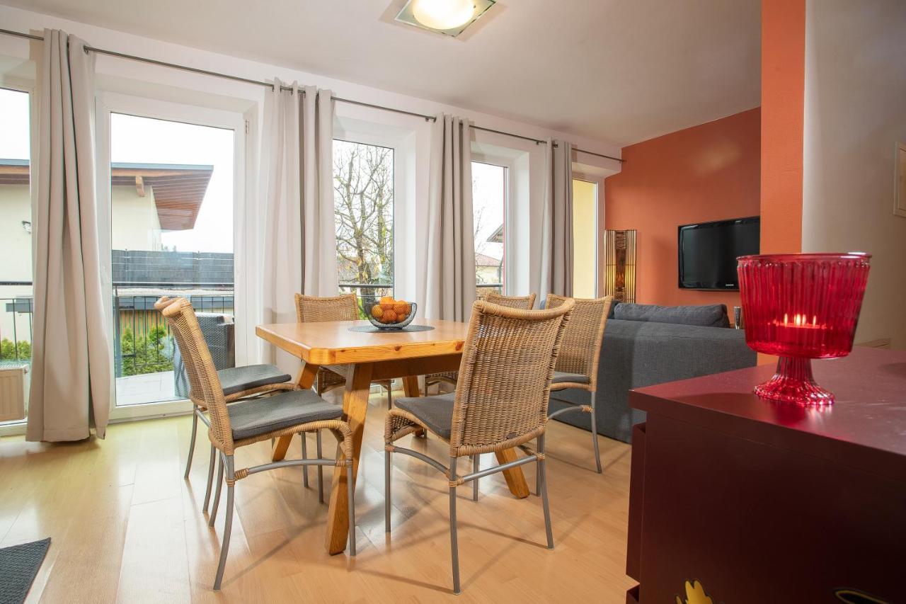 Zillertal Appartements Fuegen Exterior photo