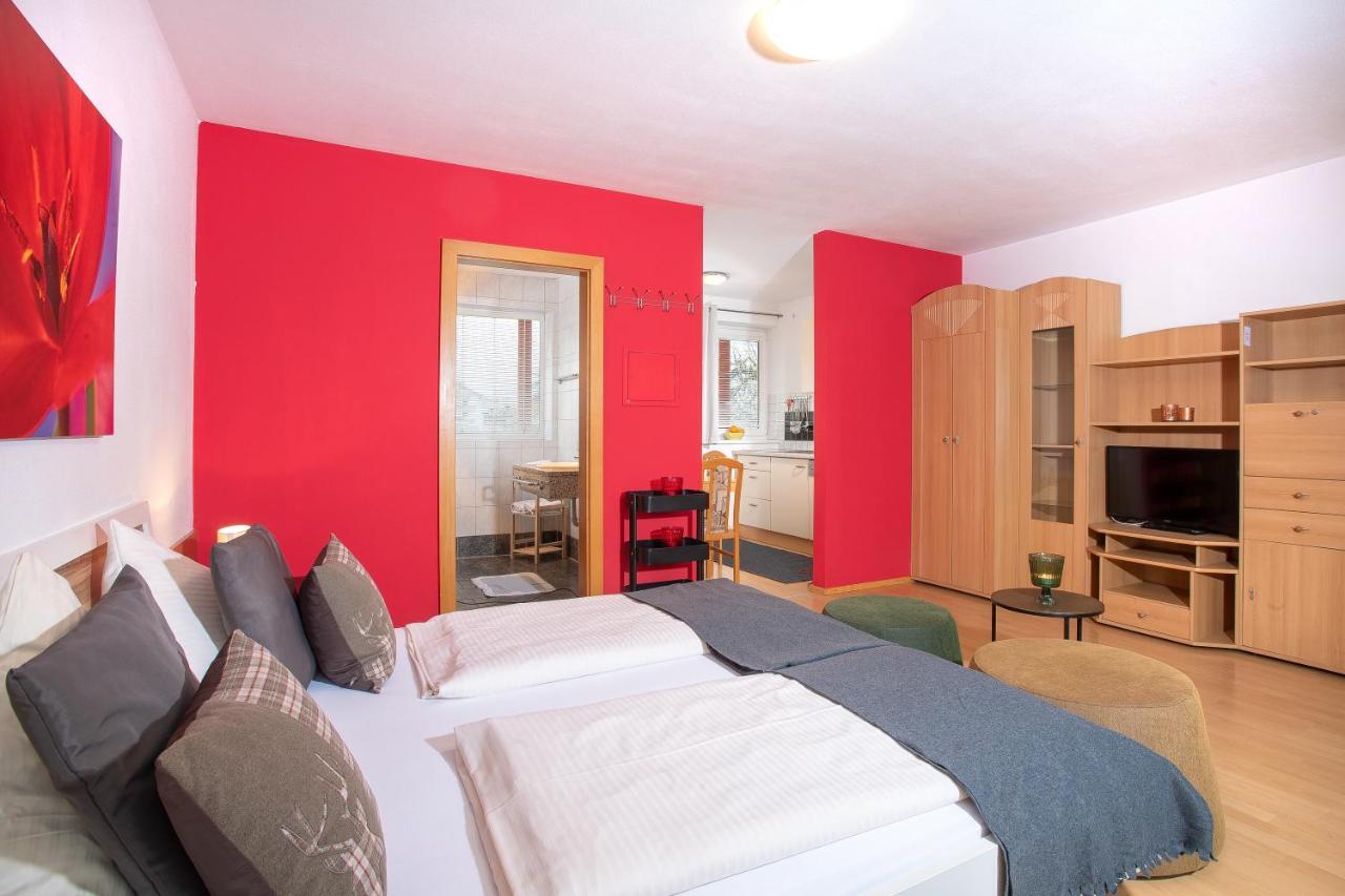 Zillertal Appartements Fuegen Exterior photo
